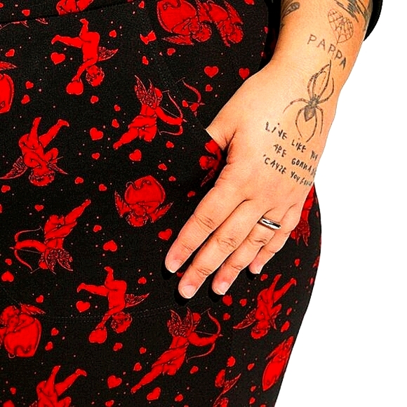 ❤️NWT VINTAGE TORRID POCKETS LEGGING - CUPID PRINT - HIGH RISE - PLUS SIZE - Picture 3 of 10